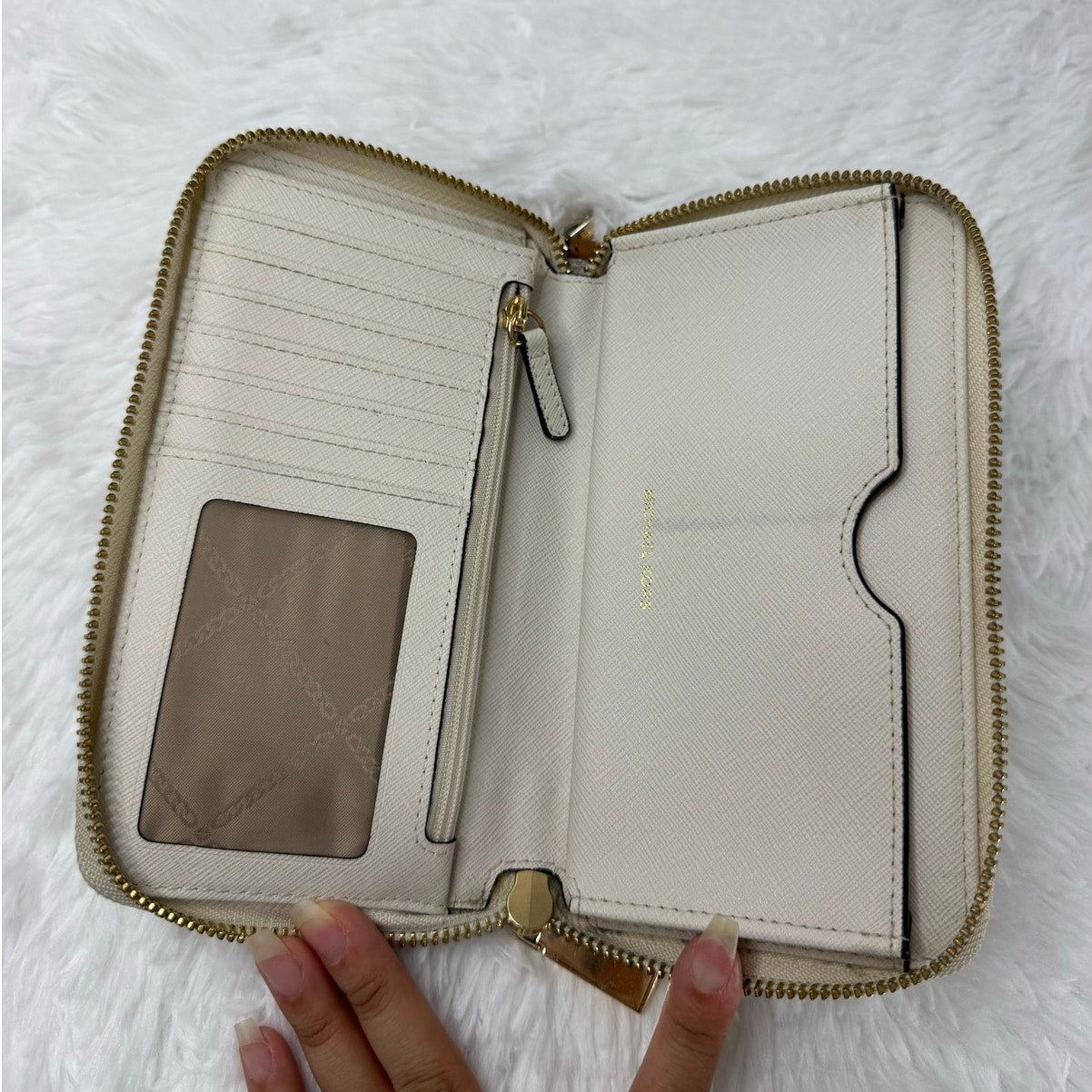 Michael Kors Jet Set Signature Wallet