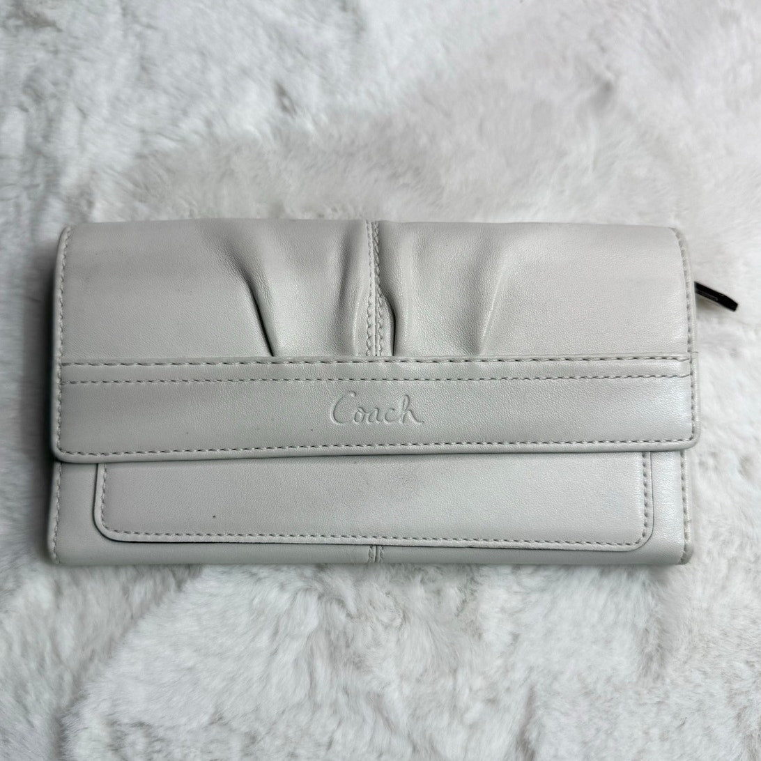 COACH y2k Ashley White Wallet