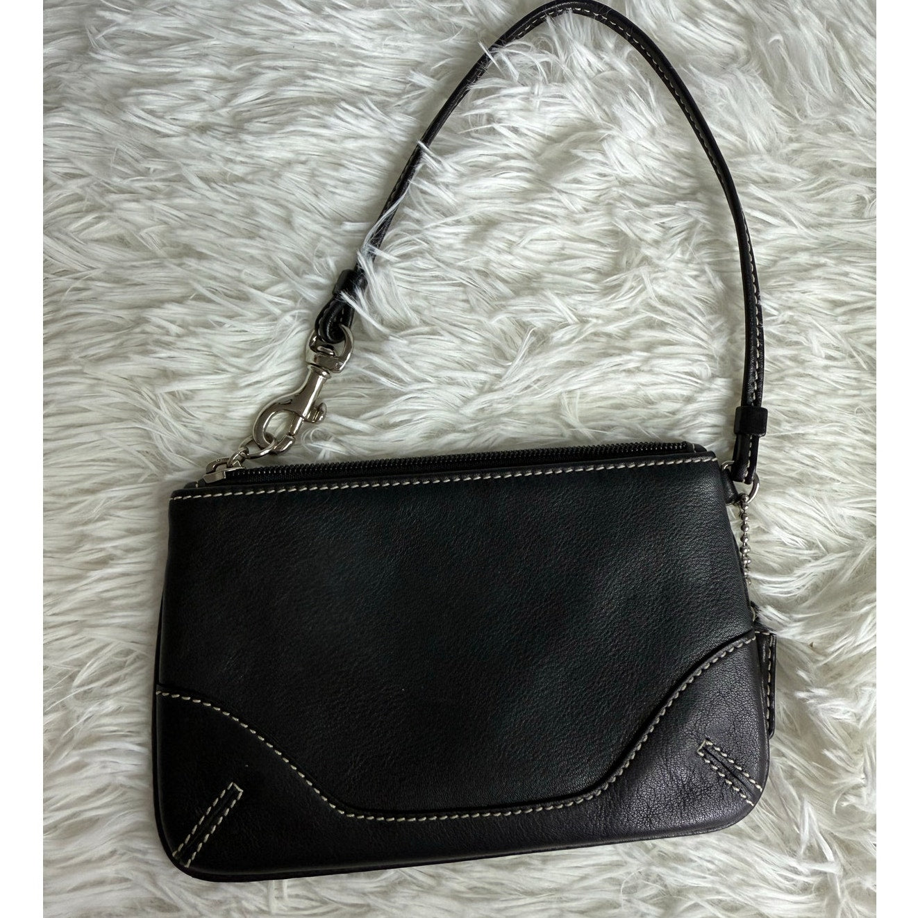 y2k COACH Leatherware Black Wristlet