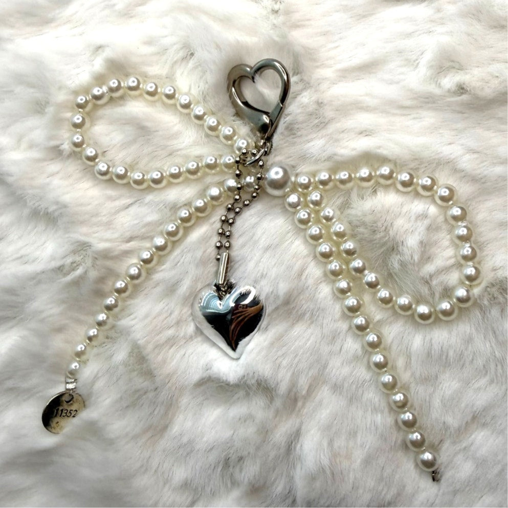 White Bowknot Heart Sweet Charm Pearl Bow Bag Charm Fashion Charm