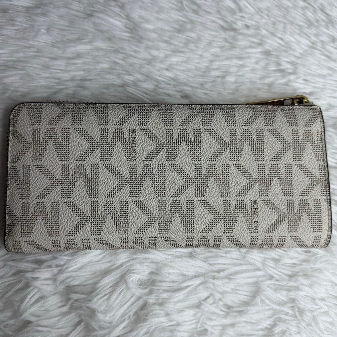 Michael Kors Jet Set Signature Wallet