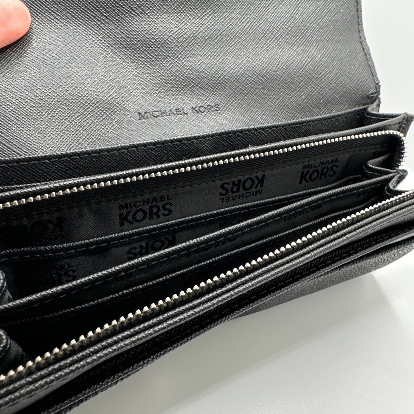 MICHAEL KORS Black Signature Wallet