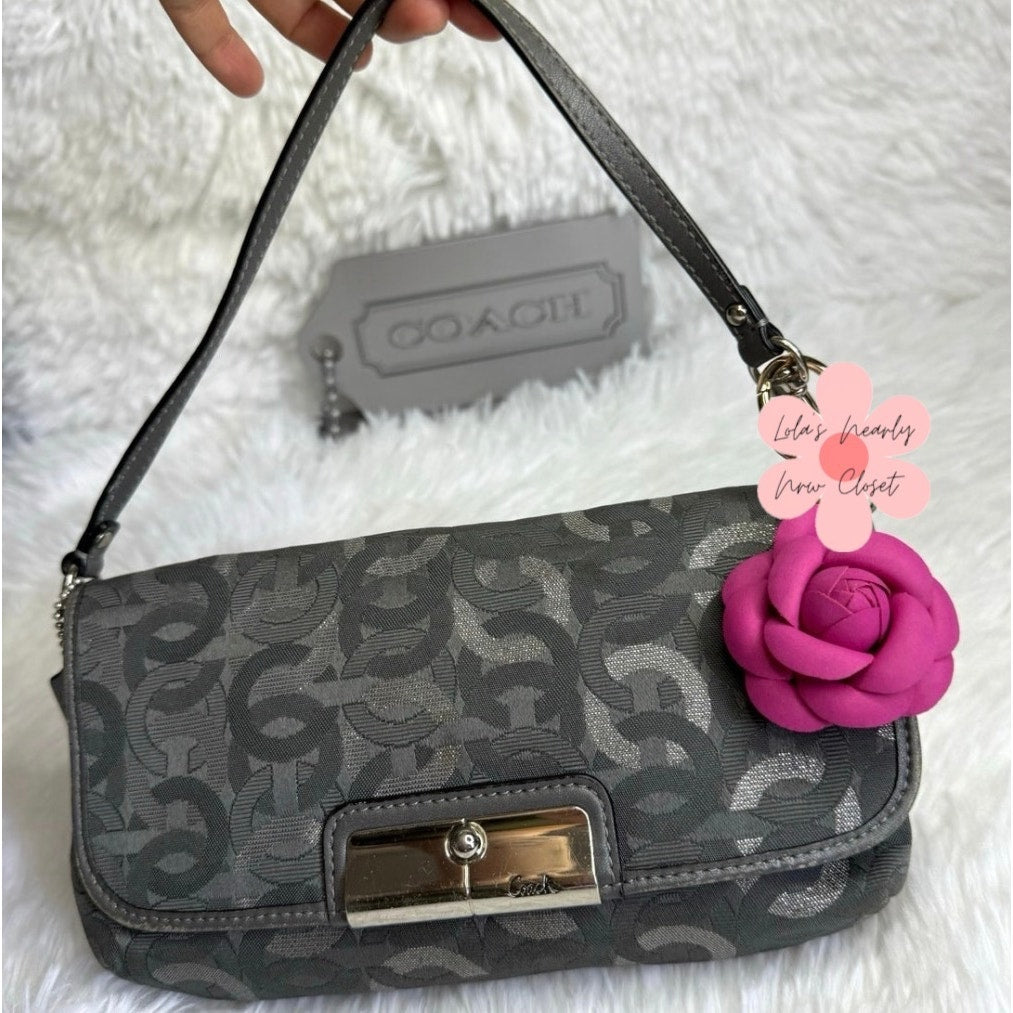 COACH y2k Kristin Op Art Gray & Silver Wristlet Mini Purse