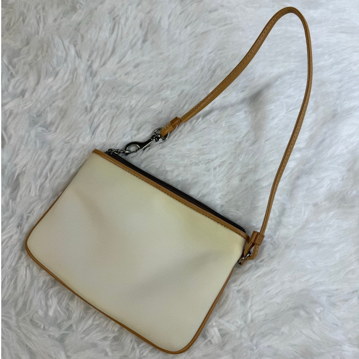 Sale y2k Coach Tan Cream Wristlet