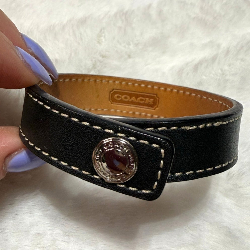 y2k COACH Vintager Leather Black Snap Bracelet