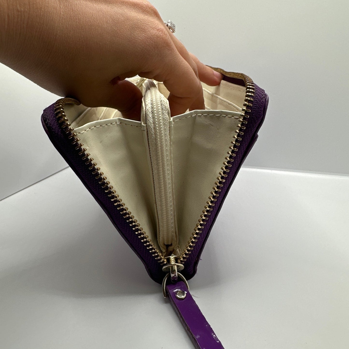 KATE SPADE New York Carmine Street Bazookapik Zip Around Wallet