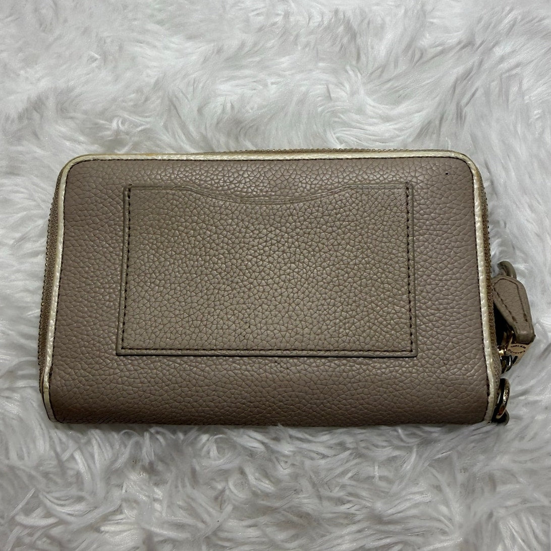 Coach Medium ID Zip Around Wallet