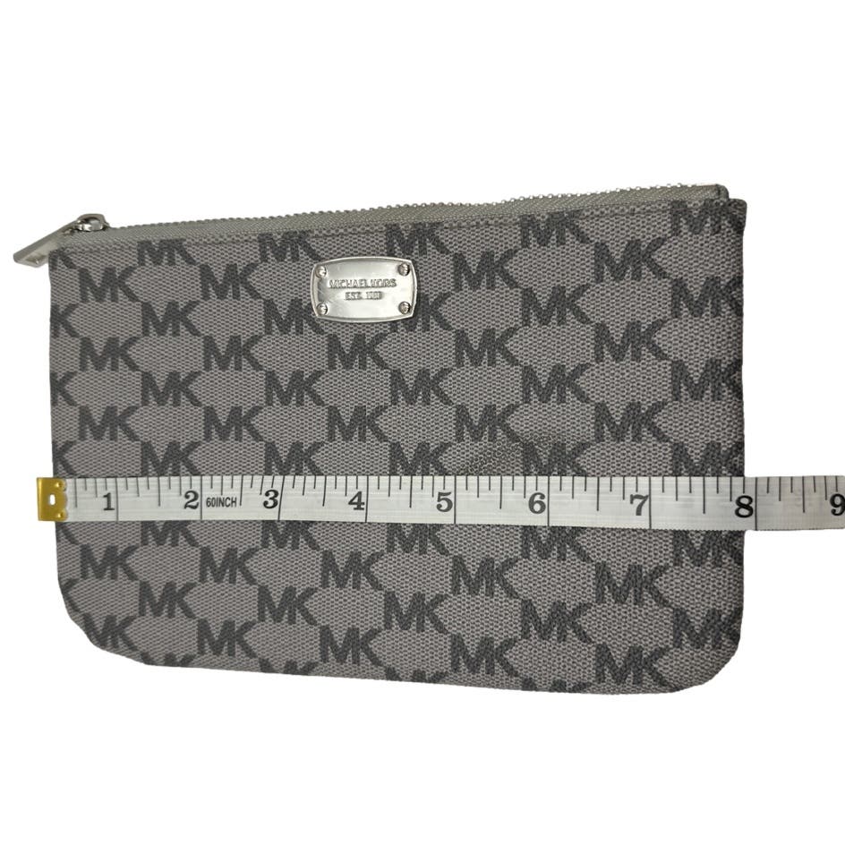 Michael Kors Signature Pouch