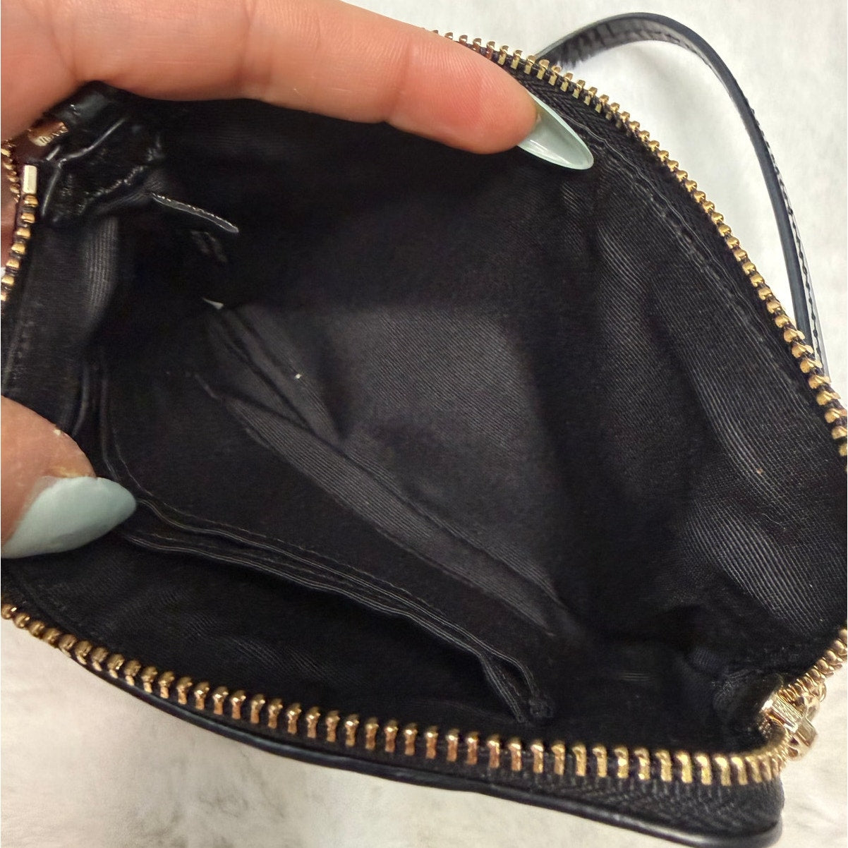 Coach Corner Zipper Black Wristlet