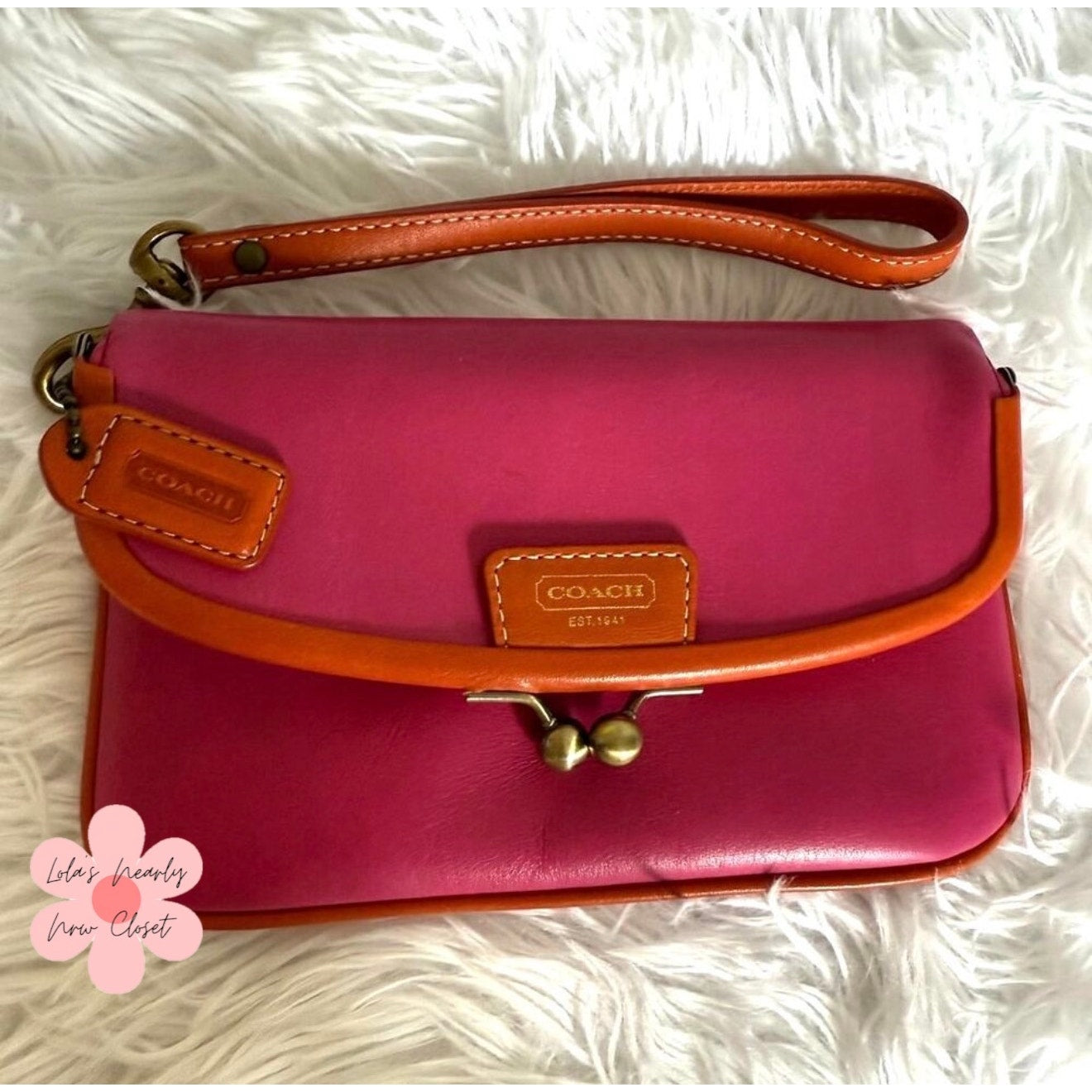 Rare y2k COACH Vintage Legacy Clutch Wristlet