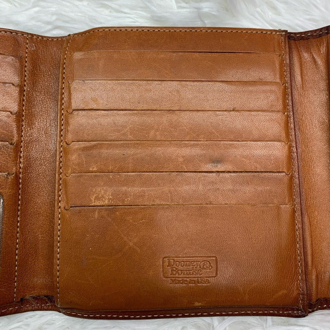 Vintage DOONEY & BOURKE Wallet