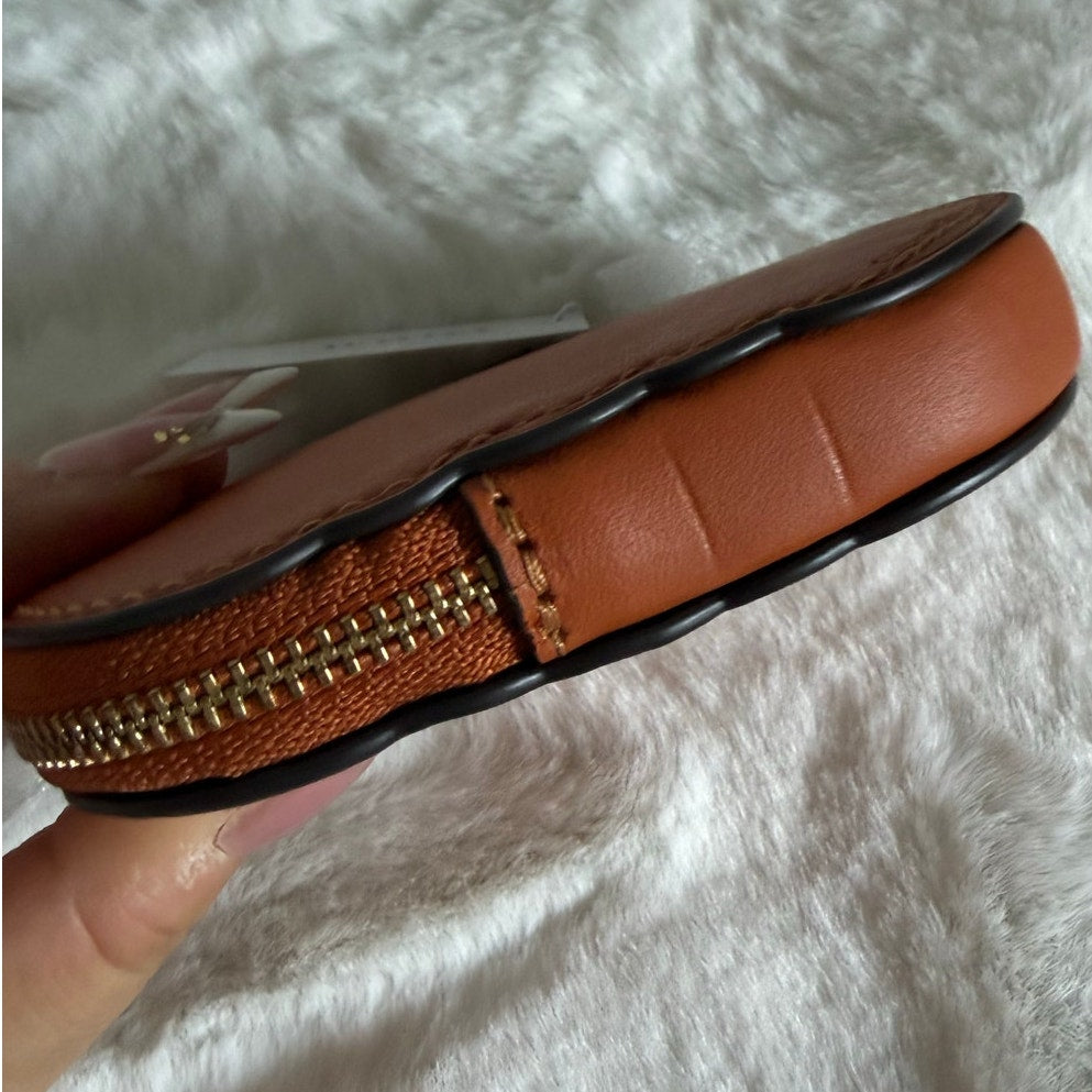 NWT Coach Pumpkin Coin Case Wristlet