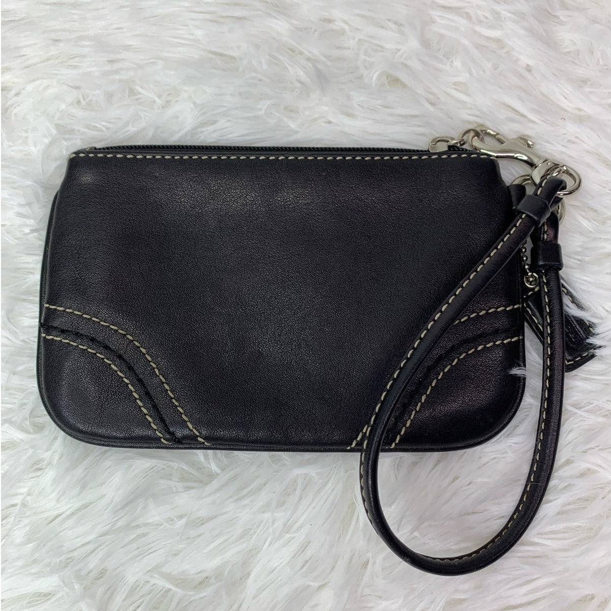 Vintage COACH y2k Black Leatherware Wristlet