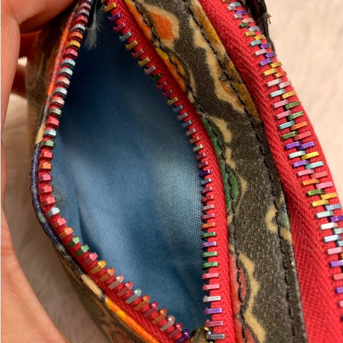 y2k DOONEY & BOURKE Rainbow Coin Purse