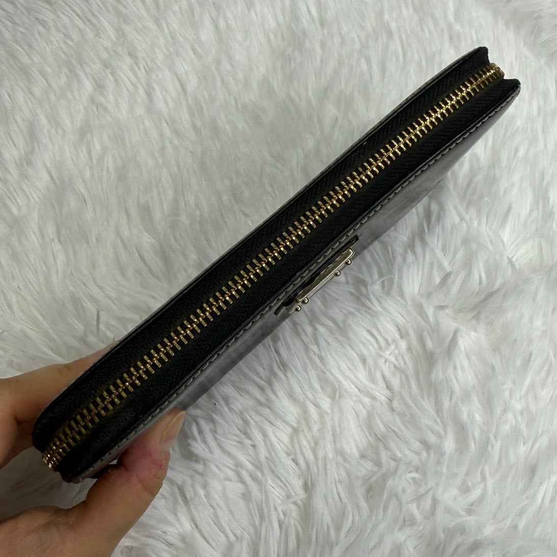 DOONEY & BOURKE Black Zip Around Wallet