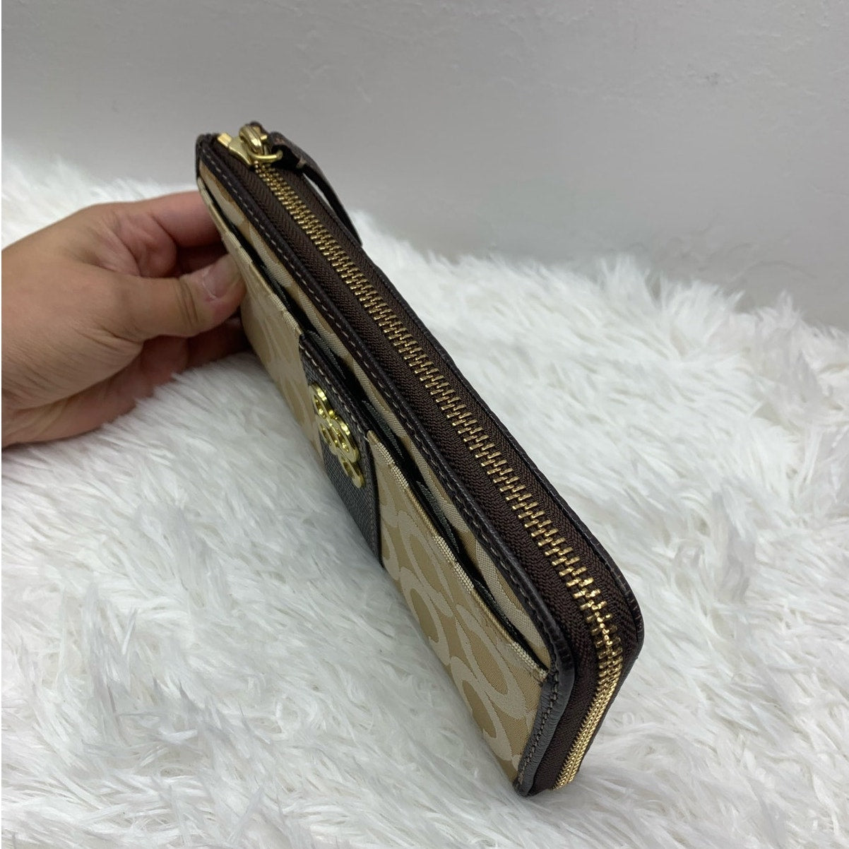 COACH Julia Khaki Brown Op Art Slim Zip Wallet