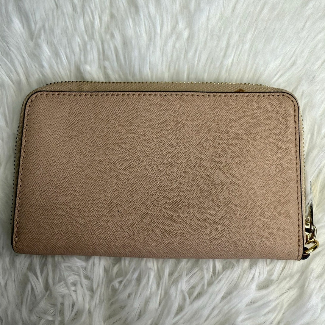 Michael Kors Zip Around Wallet