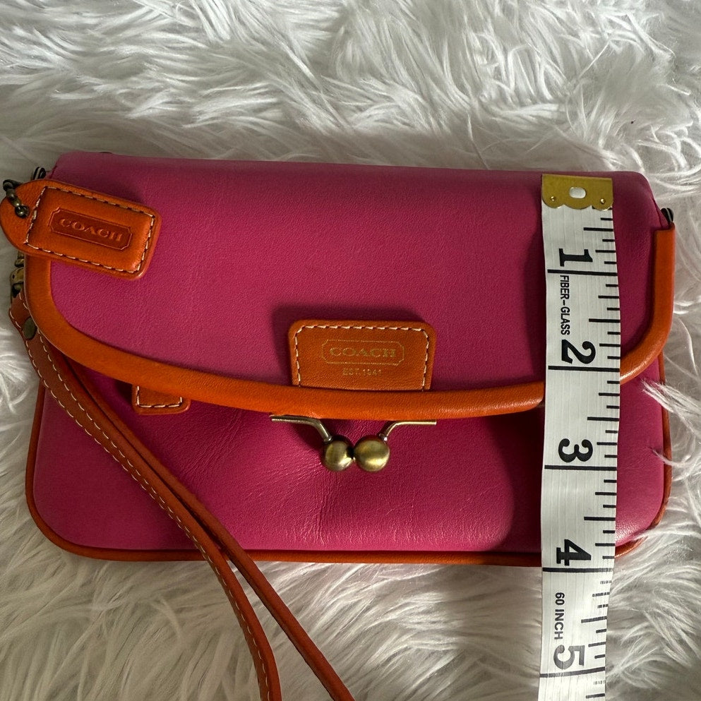 Rare y2k COACH Legacy Clutch Wristlet
