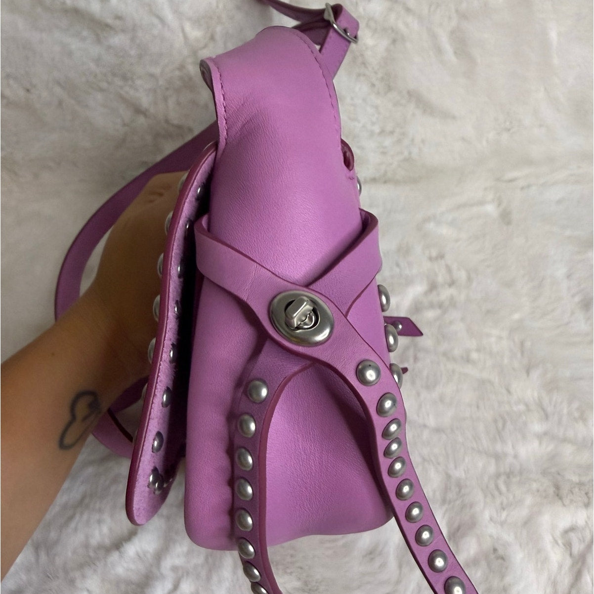 Coach Rivets Dakotah 15 Crossbody