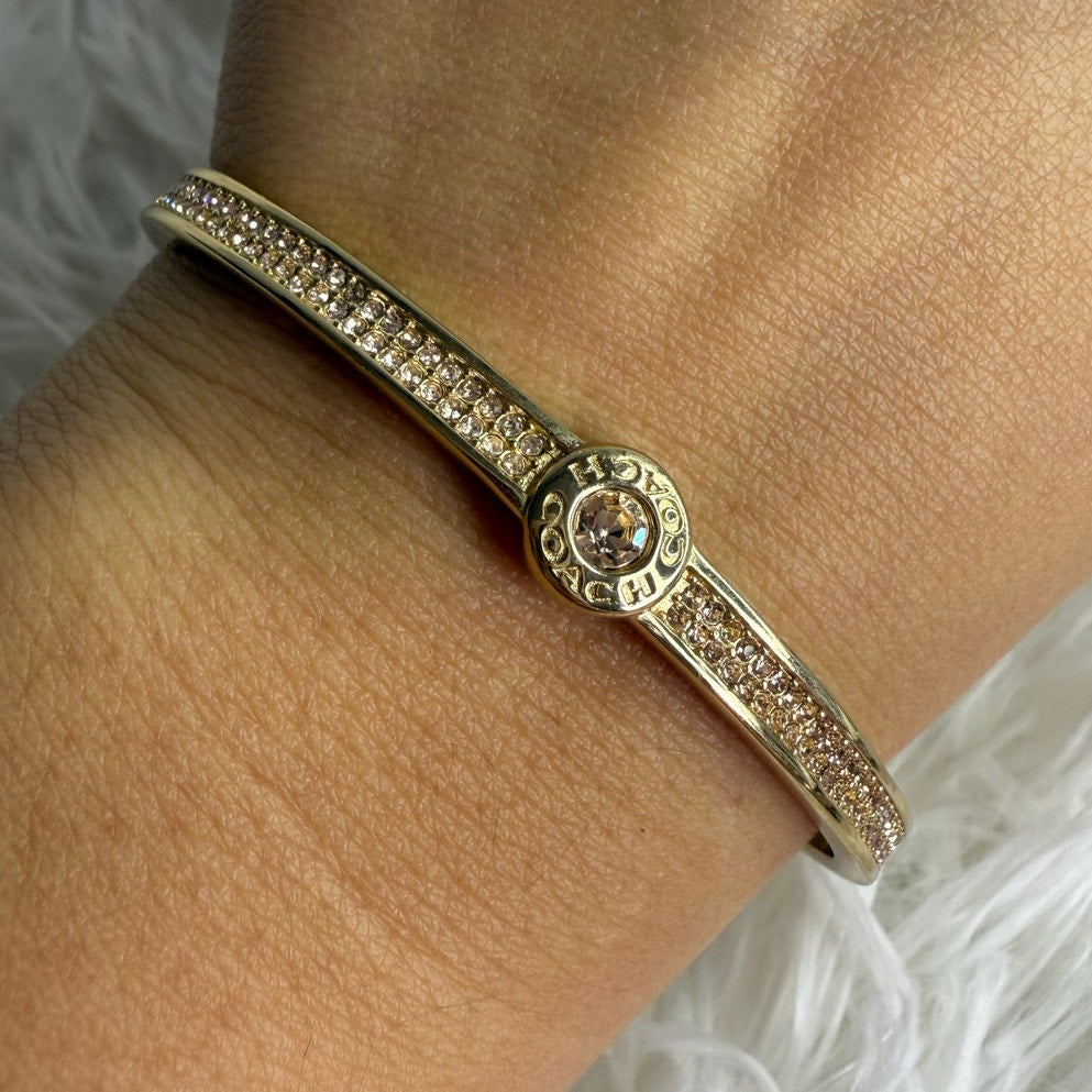 COACH Logo Single Crystal Chip Open Circle Bangle Bracelet Cuff Crystal Pave