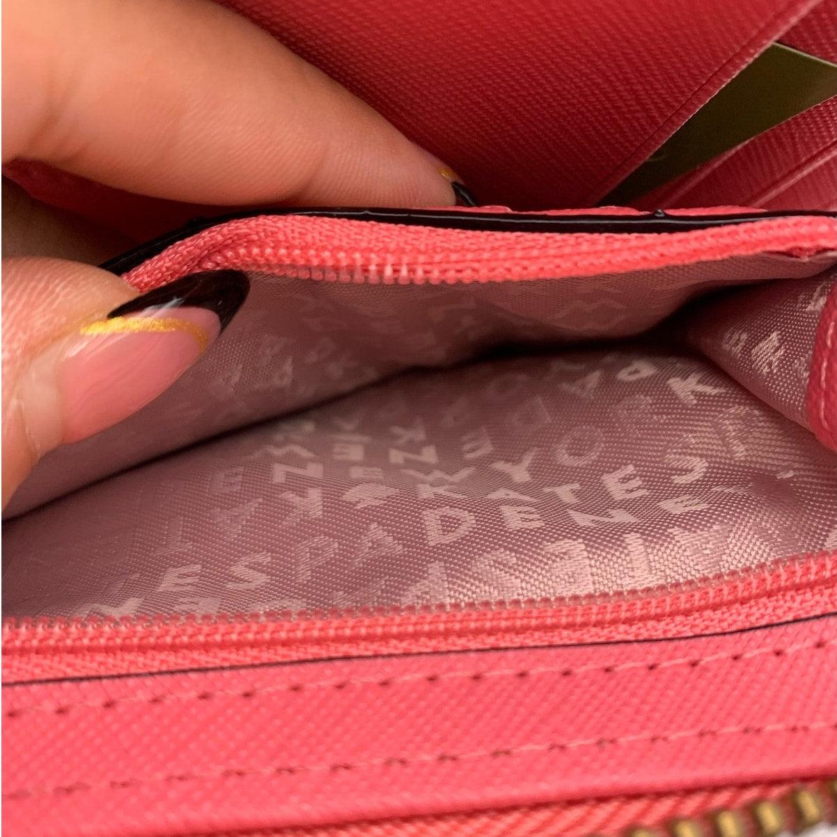 Kate Spade New York Pink Med Zip Around