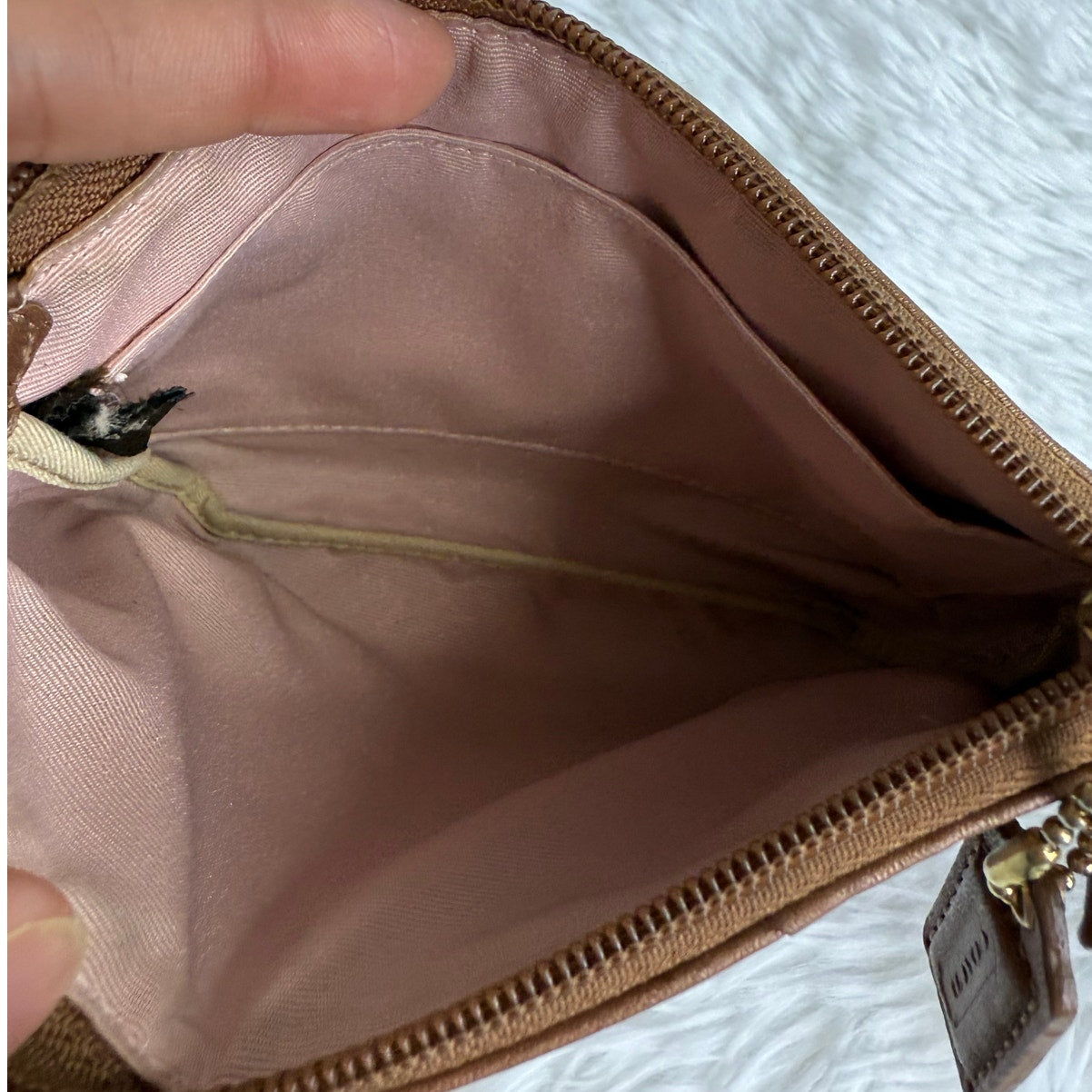 COACH Par Brown Wristlet