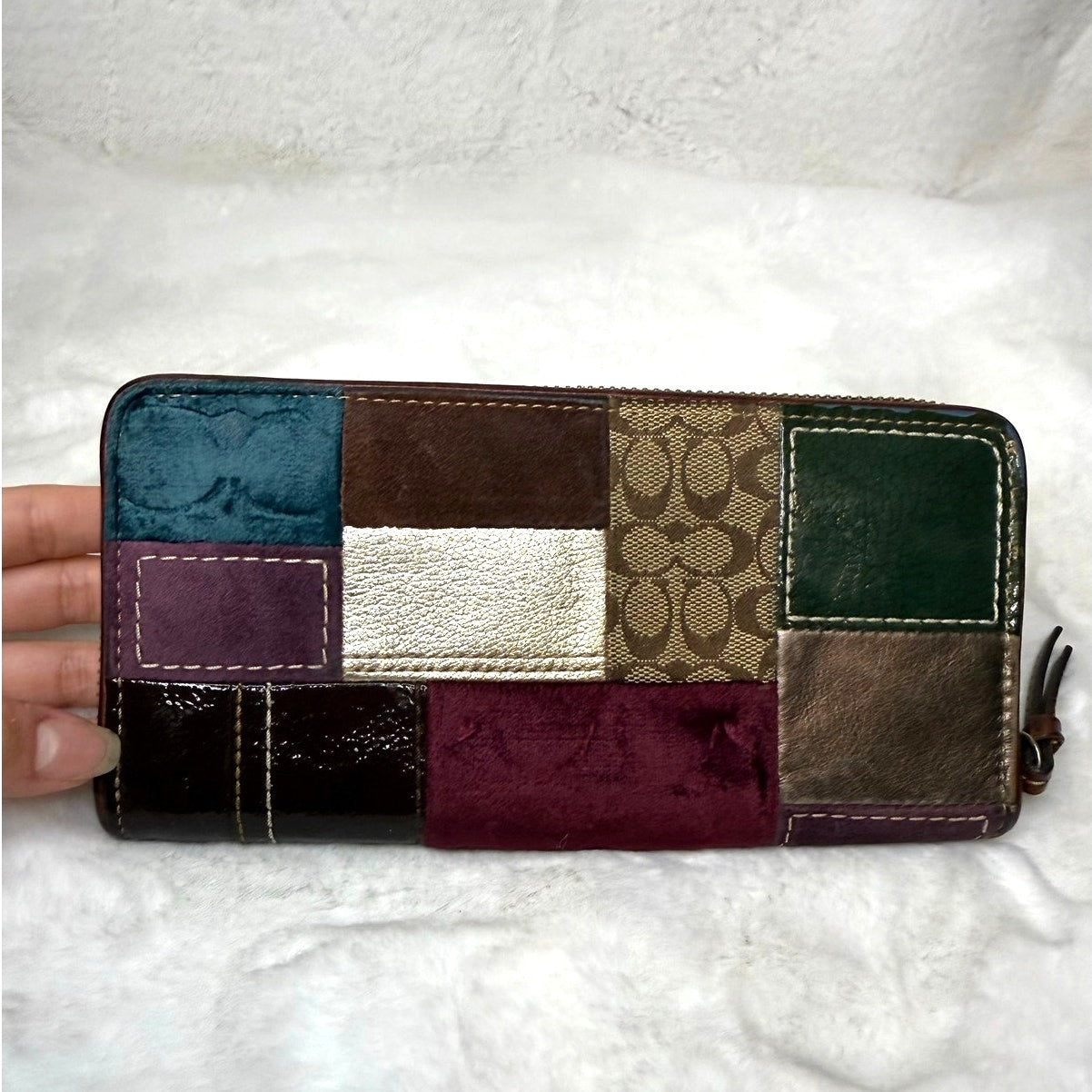Y2k COACH Multi Patchwork Holiday Bleecker Accordion Zip Around Wallet