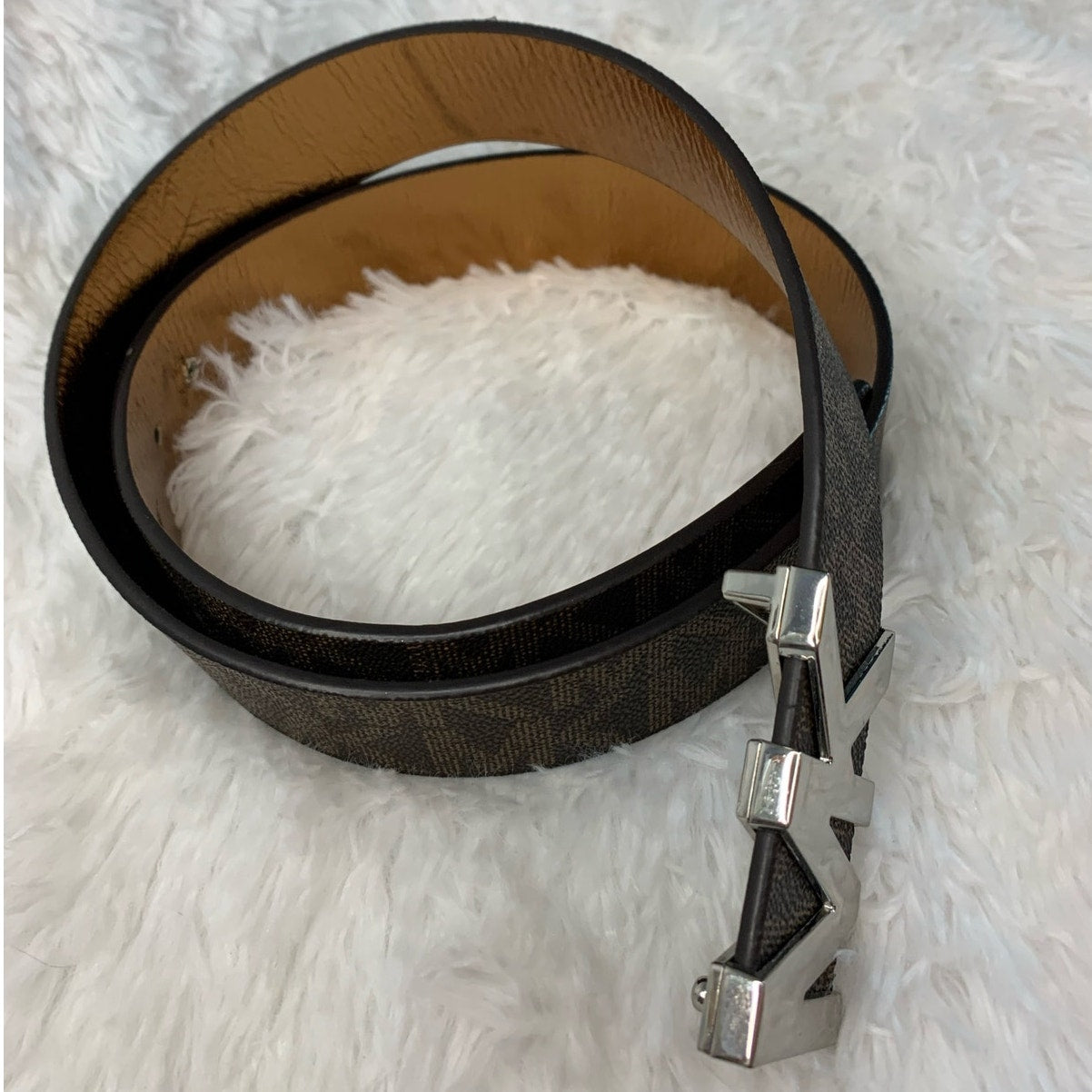Michael Kors Size M Jet Set Signature Belt