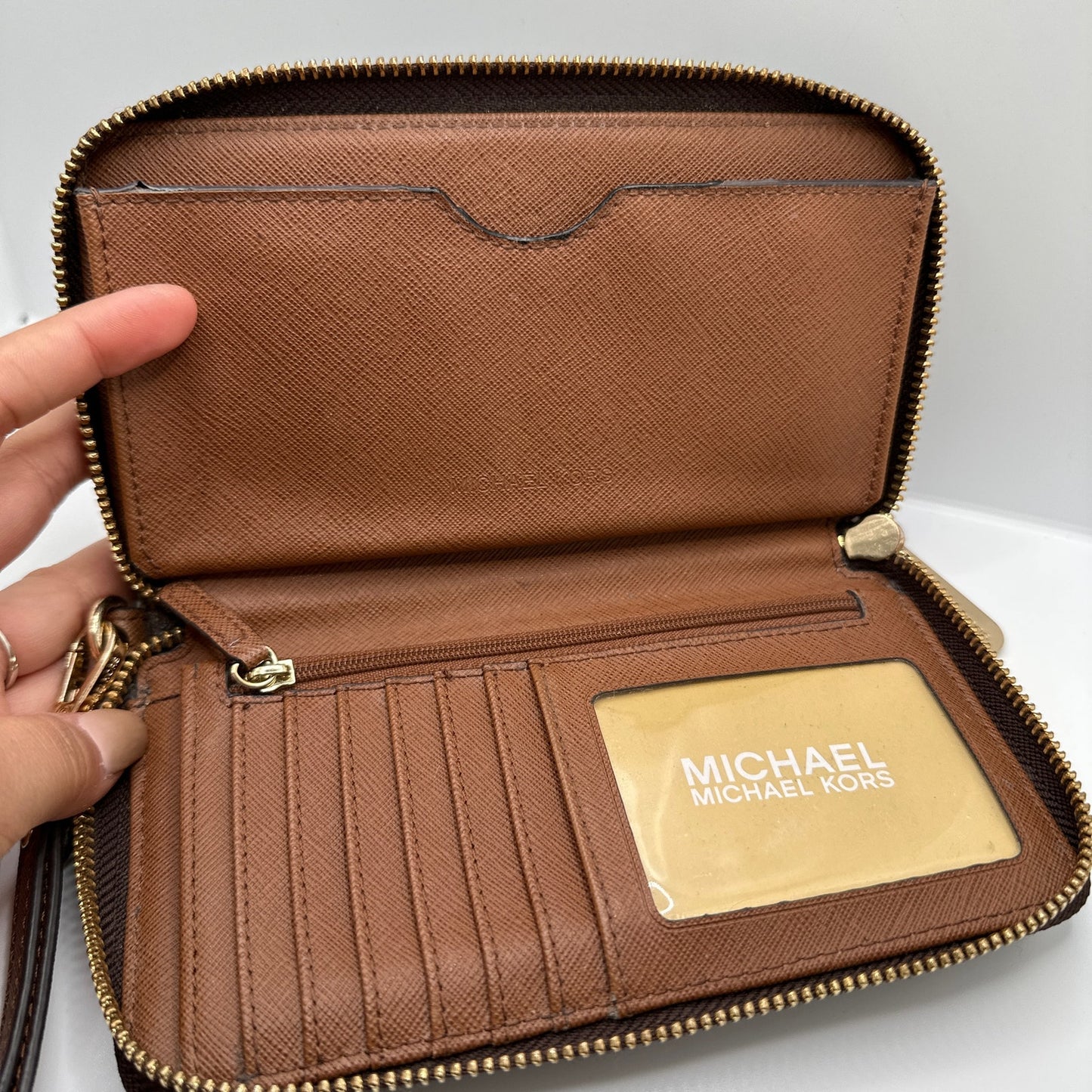 MICHAEL KORS Brown Signature Jet Set Wallet