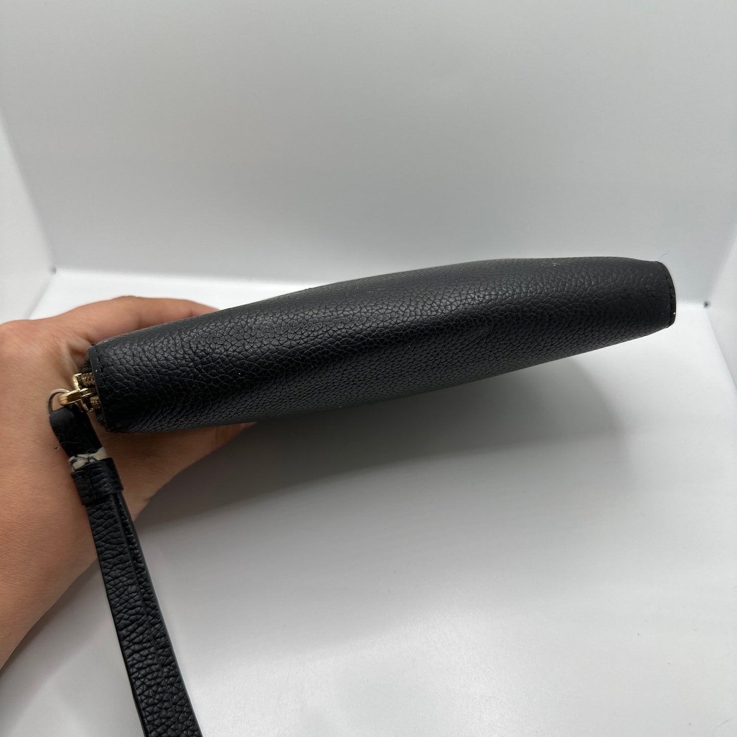 KATE SPADE New York Shara Larchmont Avenue Wristlet