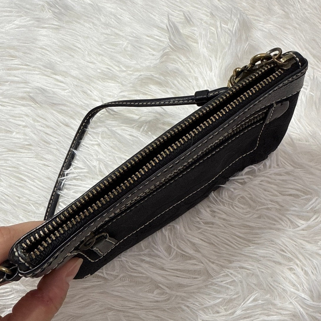 y2k COACH Soho Black Signature Canvas Wristlet