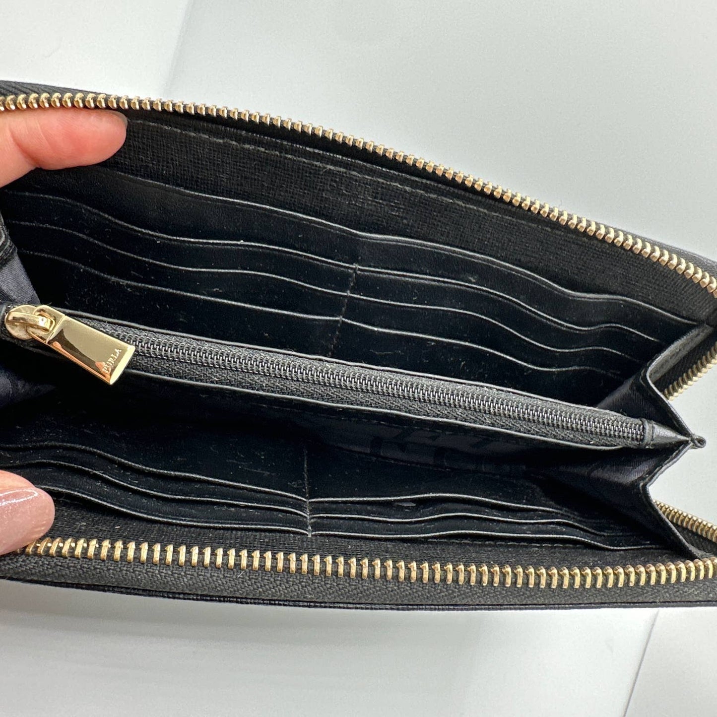 FURLA | Babylon Continental Wallet in Black Saffiano Leather