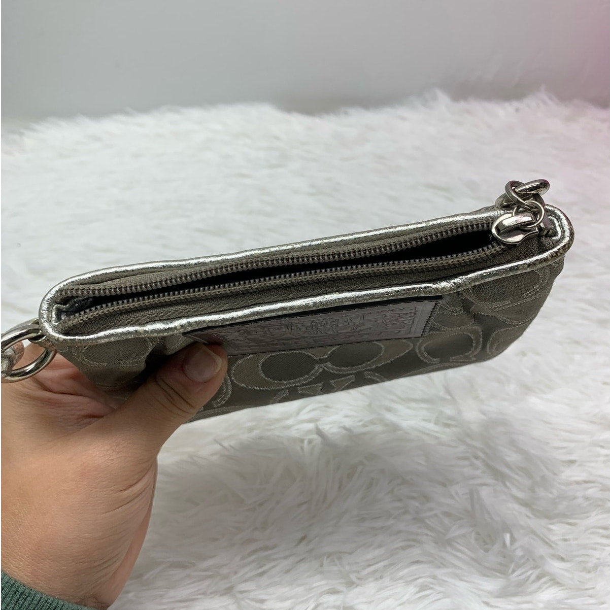 SALE COACH Poppy Wristlet
