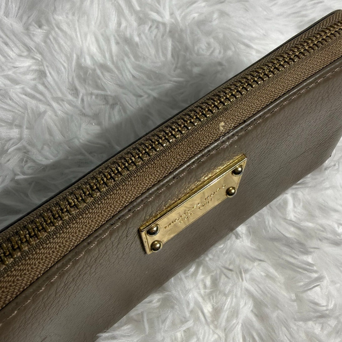 MICHAEL KORS Zip Around Wallet