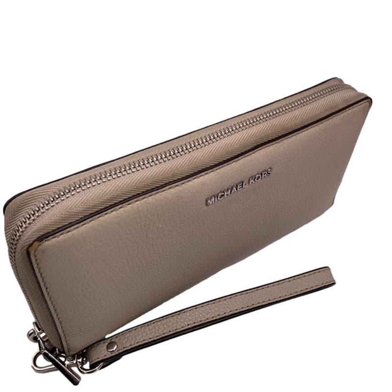 Michael Kors Zip Around Wallet