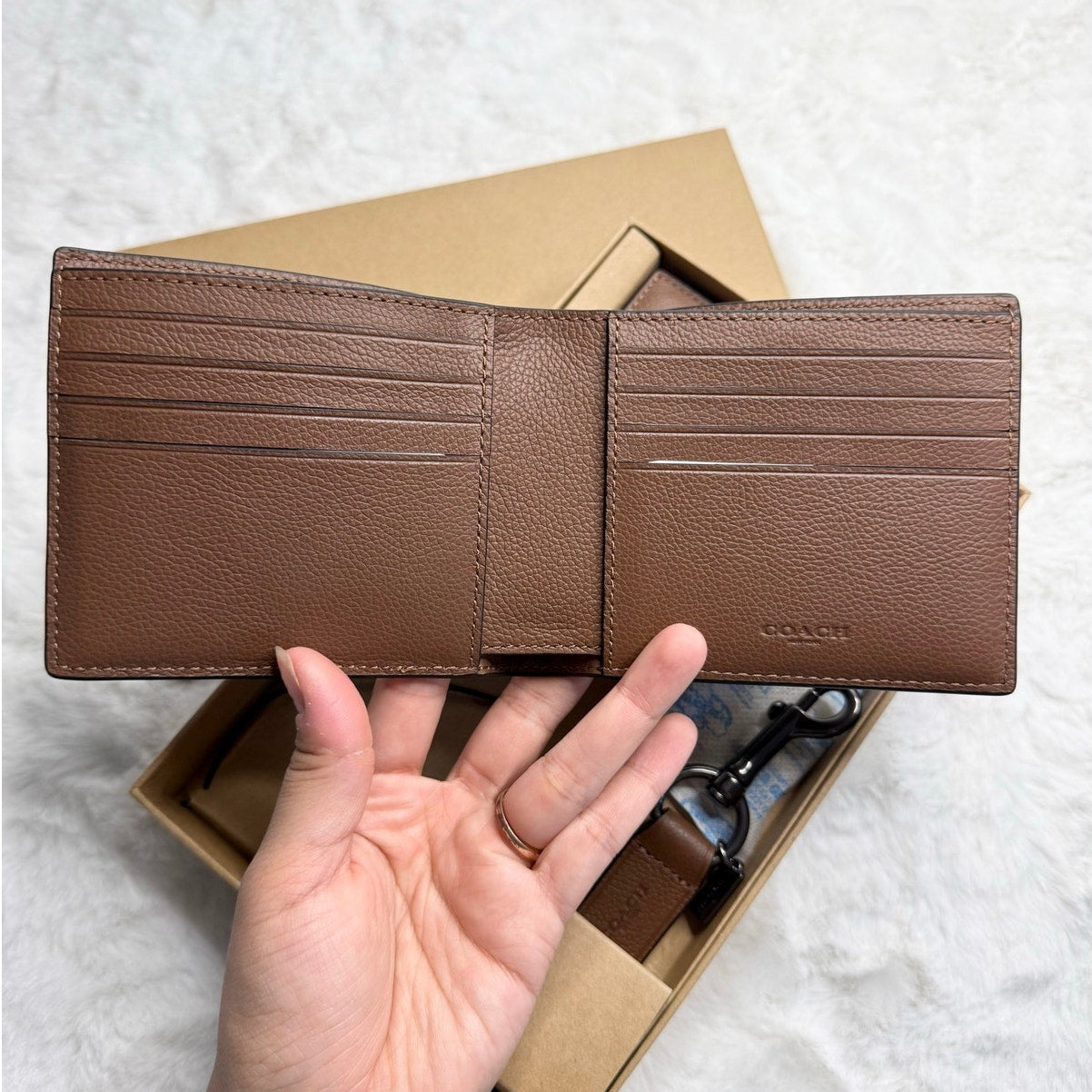 NIB / NWT COACH Men Unisex Brown Gift Set of 3 Wallets Keychain