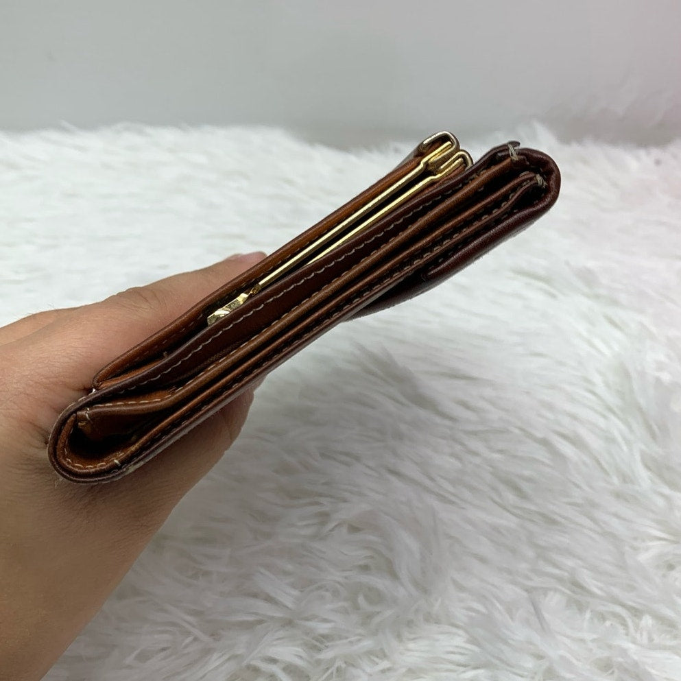 Vintage DOONEY & BOURKE Wallet