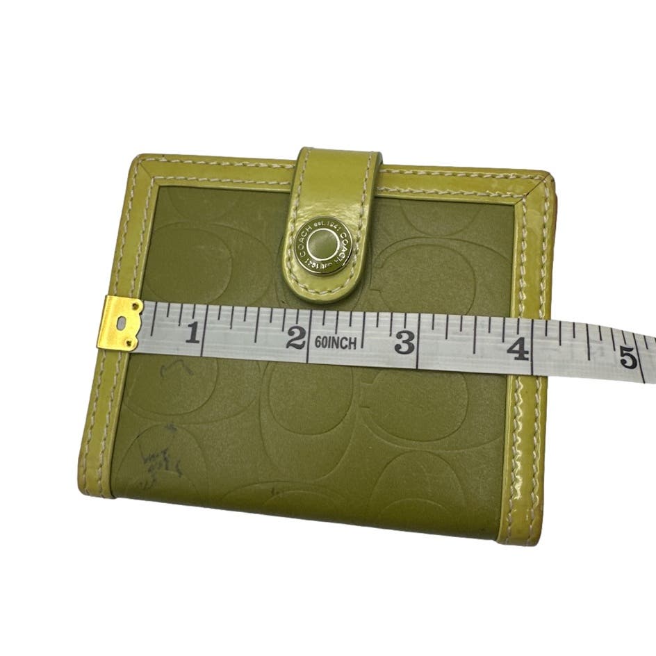 COACH Avocado Green Cardholder / Photo Pocket Holder