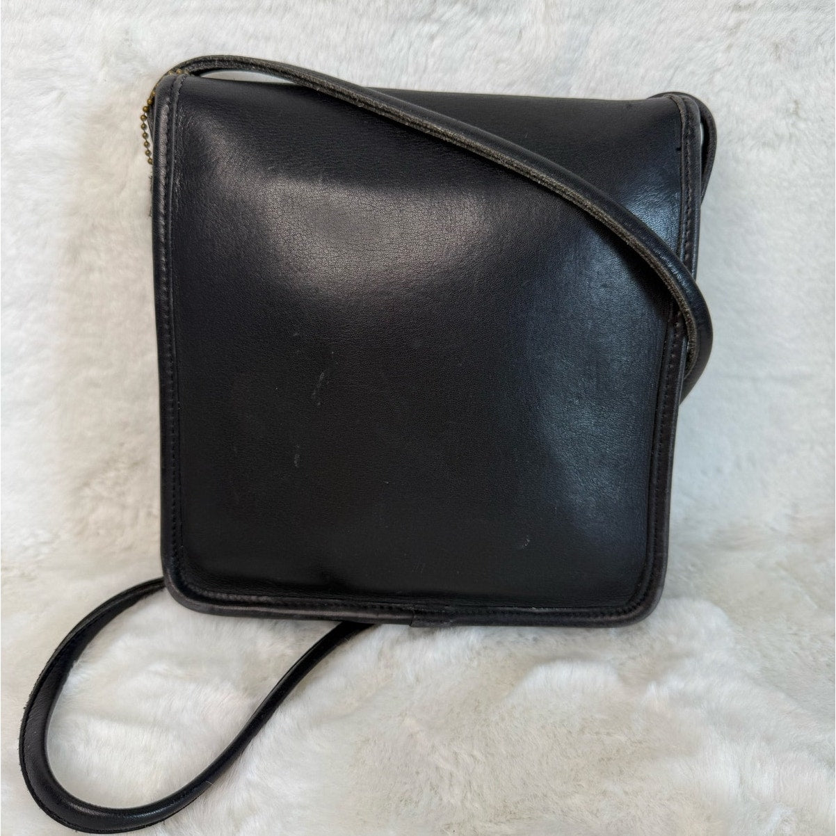 Vintage Coach Compact 9620 Black United States Crossbody Bag