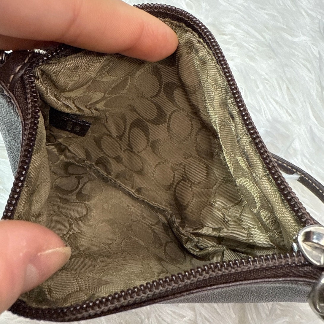 y2k COACH Vintage Leatherware Brown Leather Wristlet