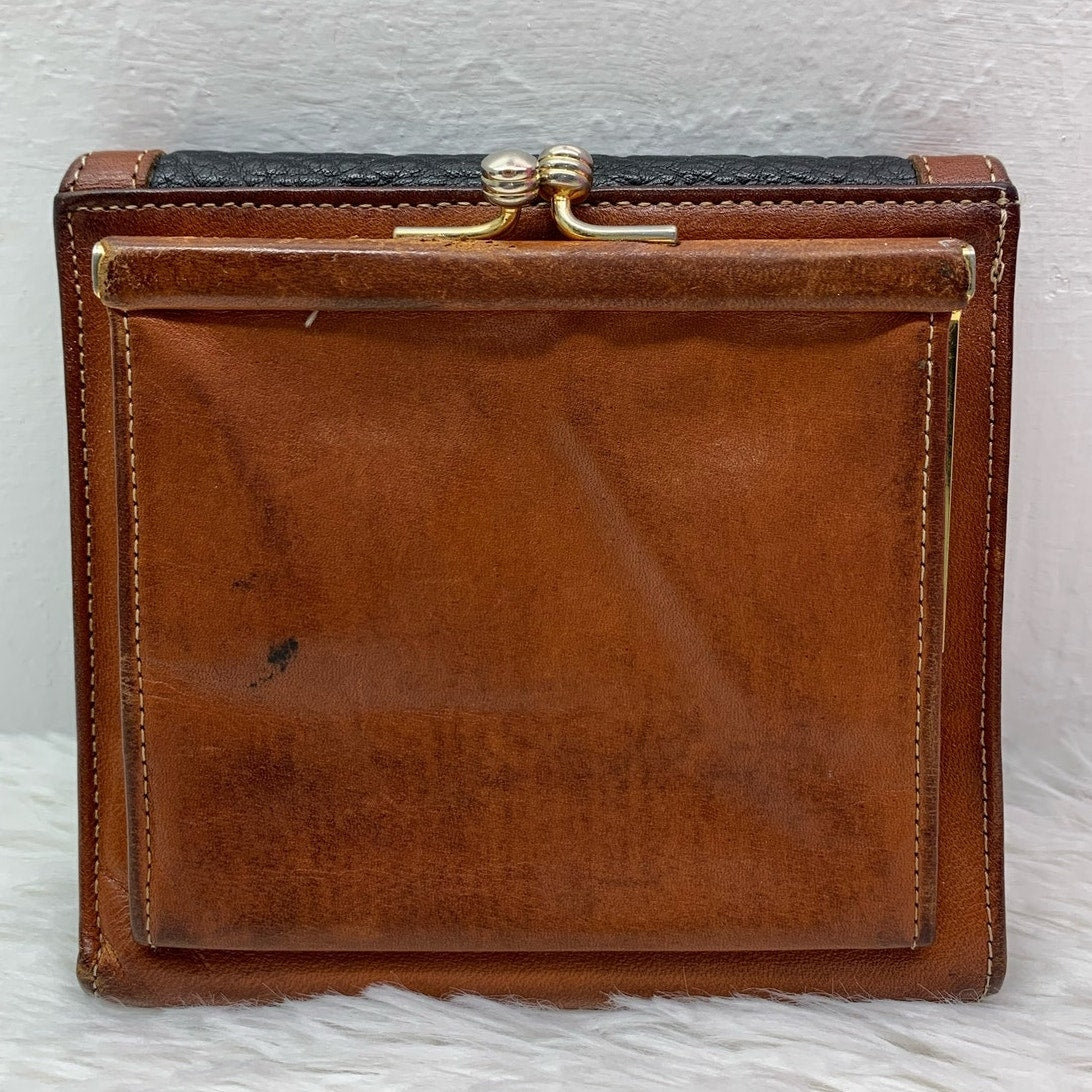 Vintage DOONEY & BOURKE Wallet