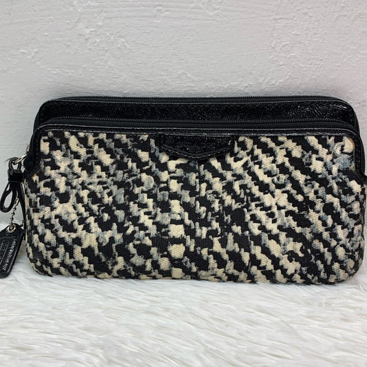 COACH Donegal Double Zip Wallet Pouch