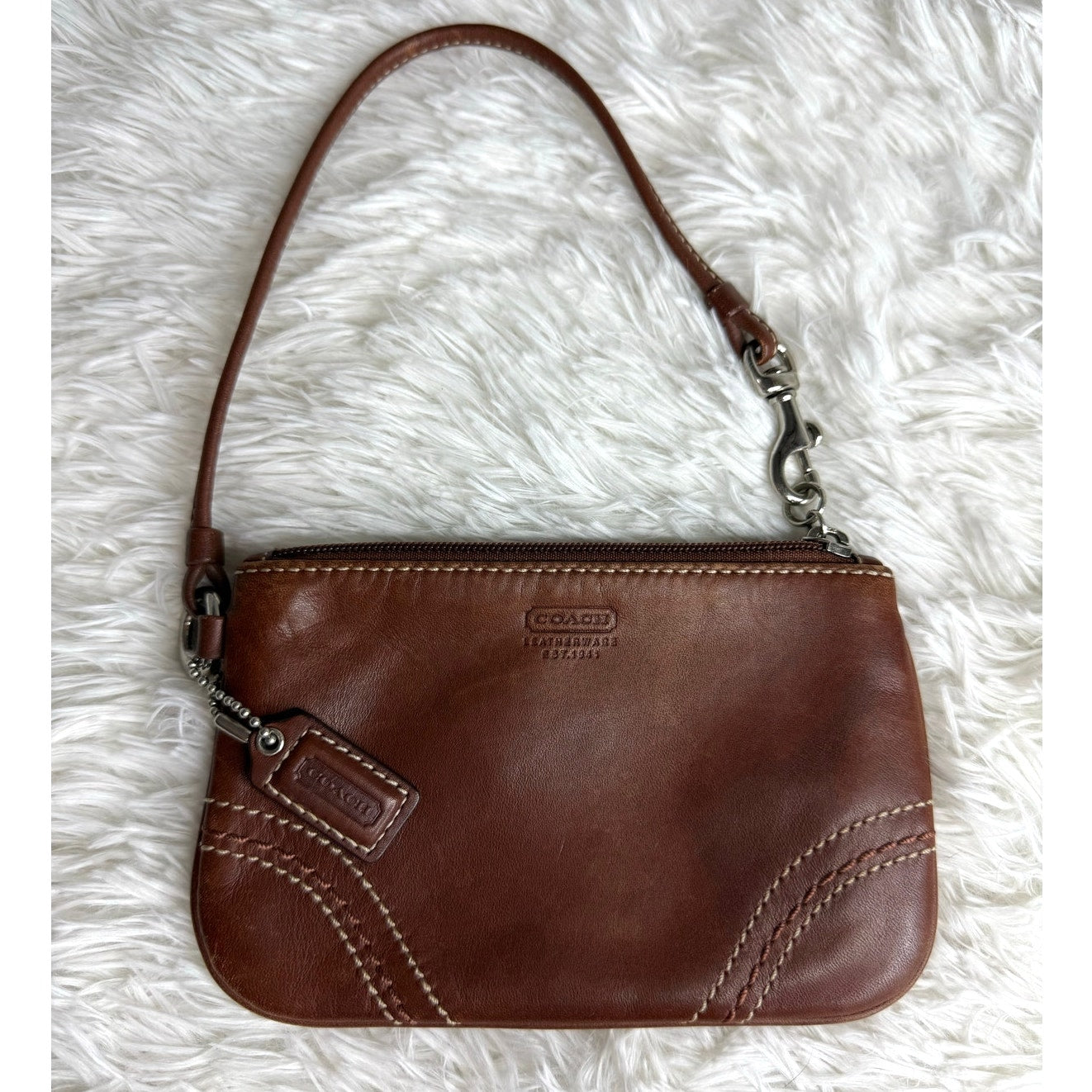 y2k COACH Leatherware Brown Wristlet