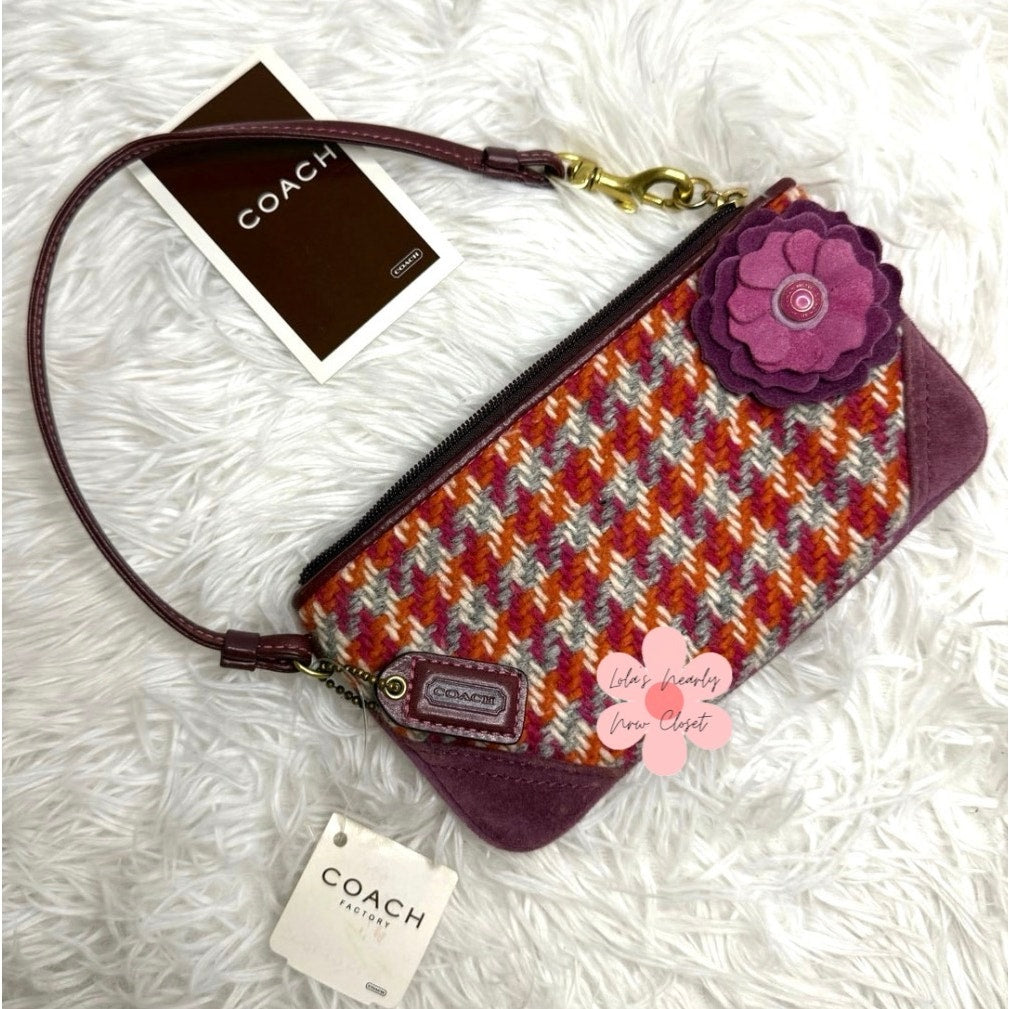 NWT Vintage COACH y2k Hampton Houndstooth Wristlet