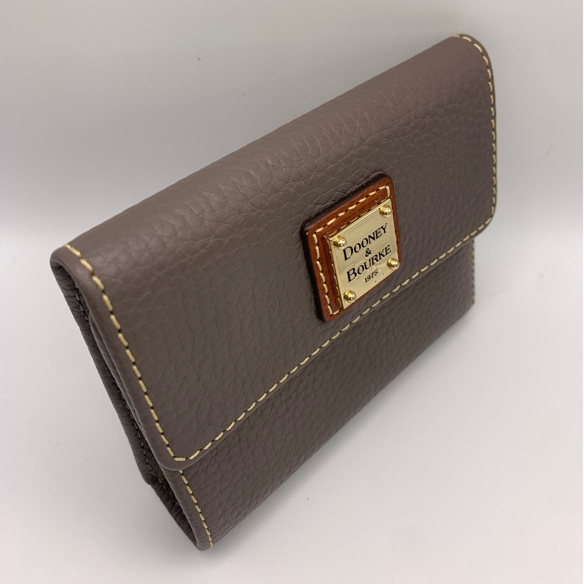 DOONEY & BOURKE Gray Pebbled Leather Wallet