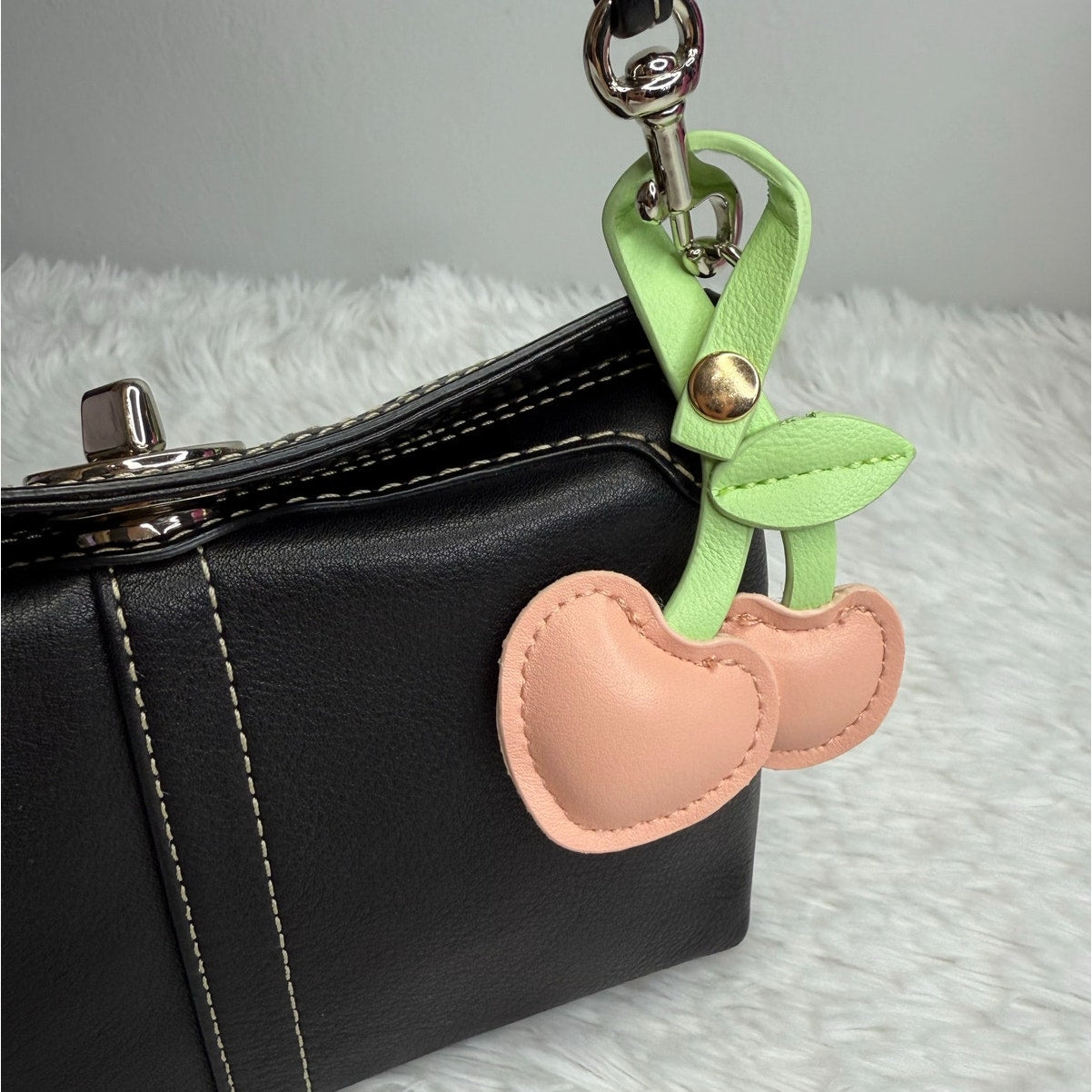 Fashion Charm Cherry Heart Bag Bag Jewelry