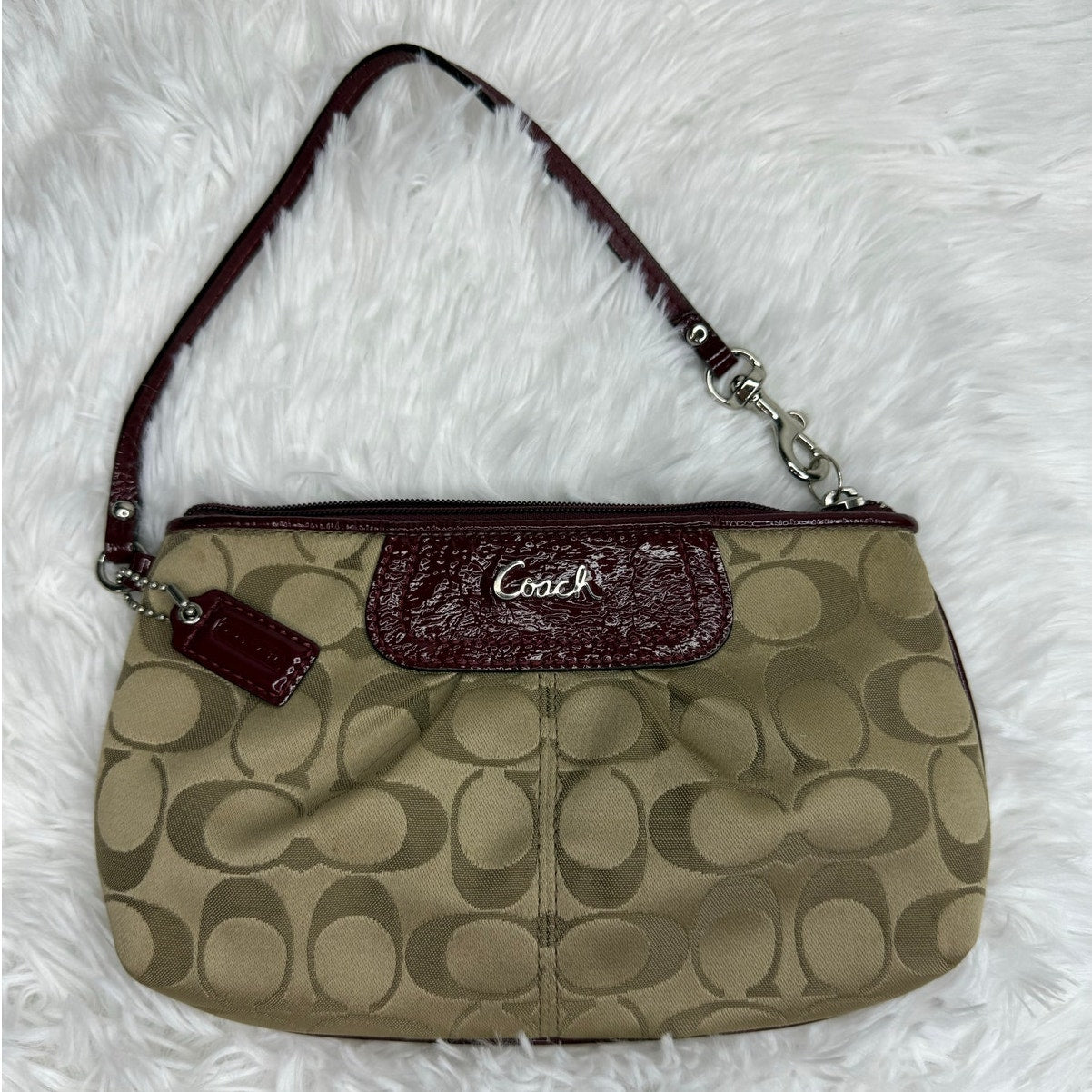 COACH y2k Brown Burgundy Signature Wristlet w/ Card Slots