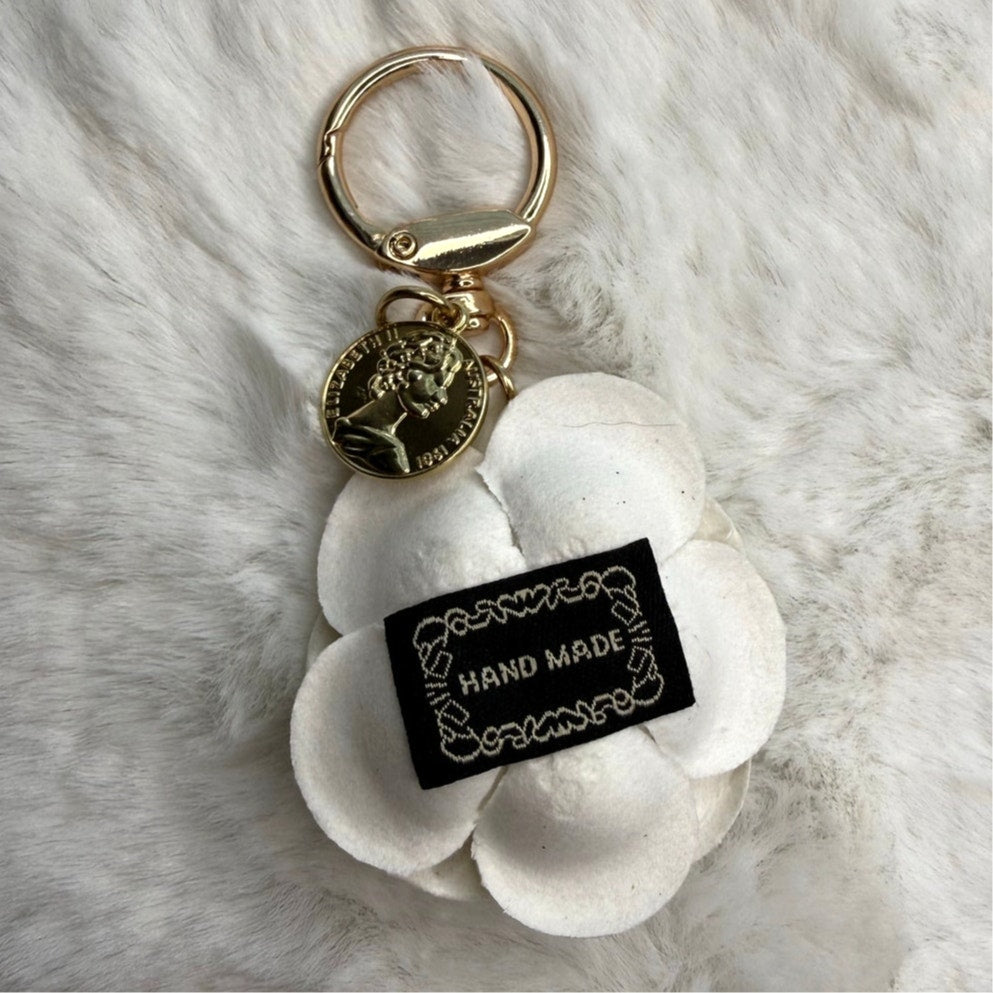 Flower White Bag Charm Keychain Fashion Charm