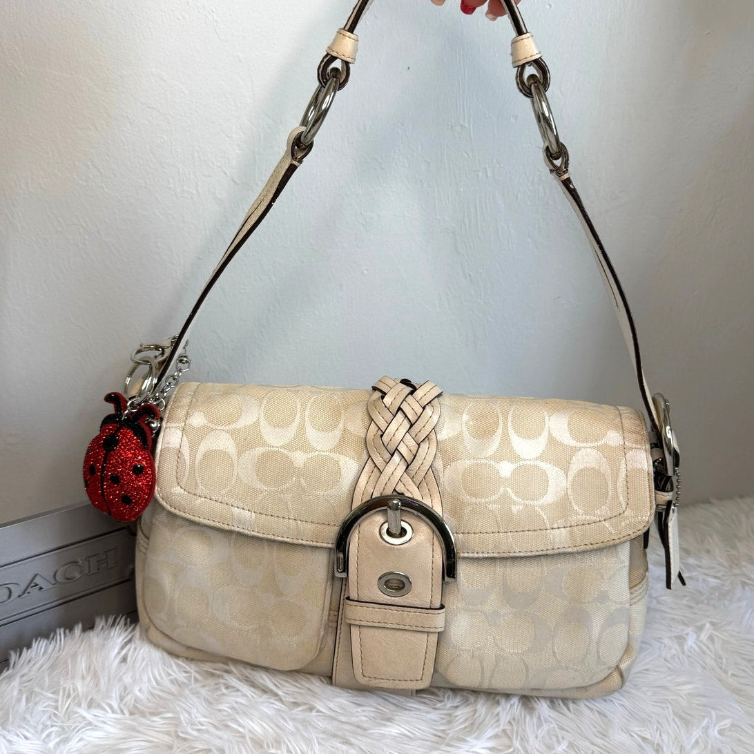 y2k COACH Vintage 6314 Soho Flap Buckle Shoulder Bag