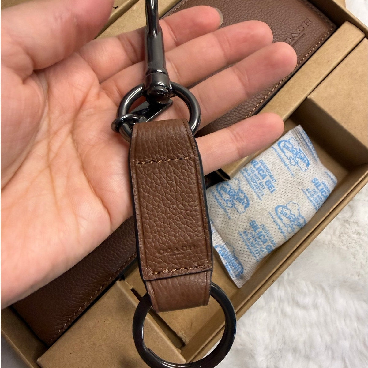 NIB / NWT COACH Men Unisex Brown Gift Set of 3 Wallets Keychain